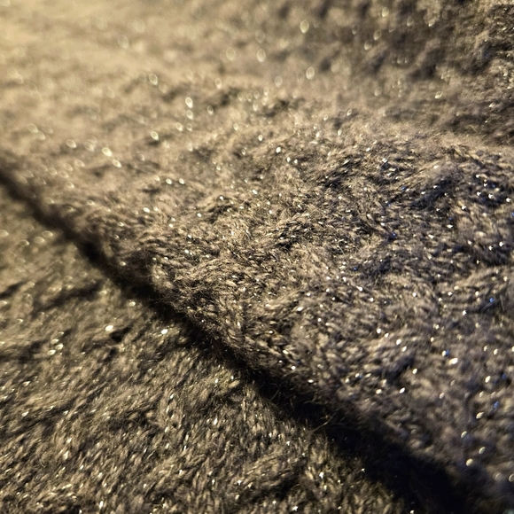 LOFT - SOFT Grey Shimmered Long Sleeved Womans Sweater - Picture 5 of 5